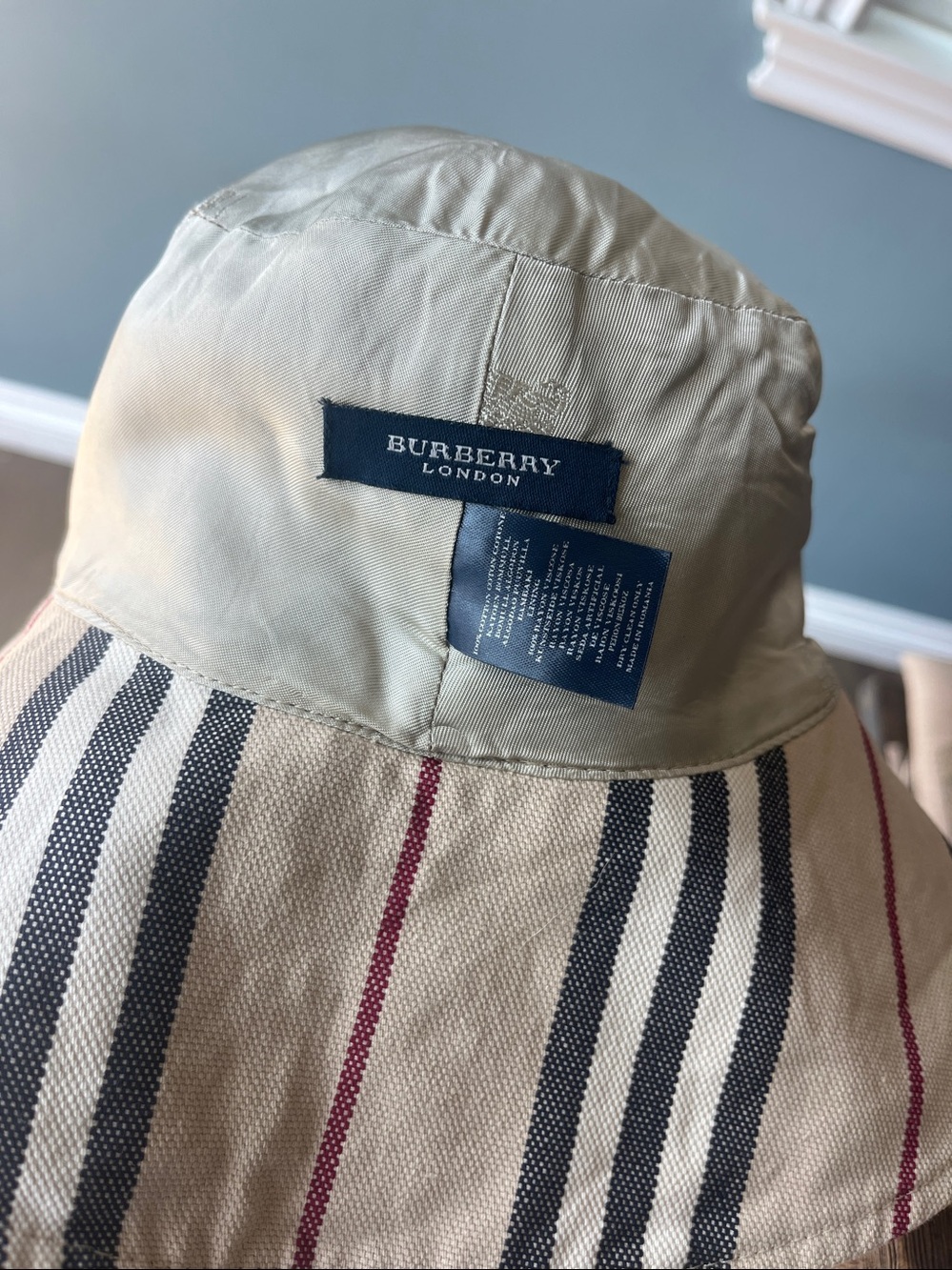 Burberry London Bucket Nova Check Hat - Picture 8 of 16